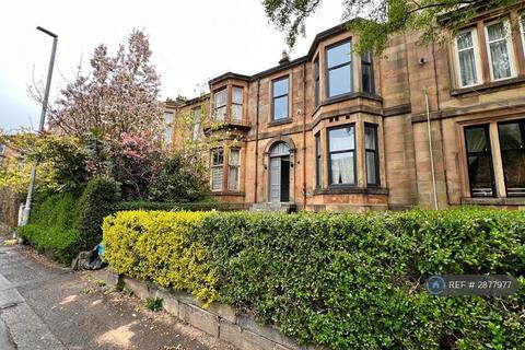Studio to rent, Dixon Avenue, Glasgow, G42