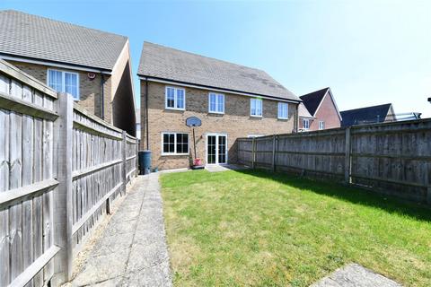 3 bedroom semi-detached house for sale, Six Bells Lane, Stevenage