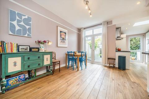3 bedroom terraced house for sale, Convent Gardens, London W5