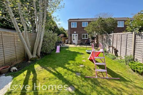 2 bedroom end of terrace house for sale, Pheasant Walk, Flitwick