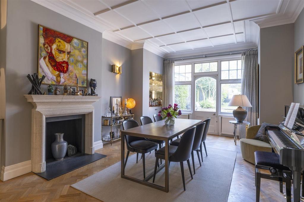 Dining room, fireplace