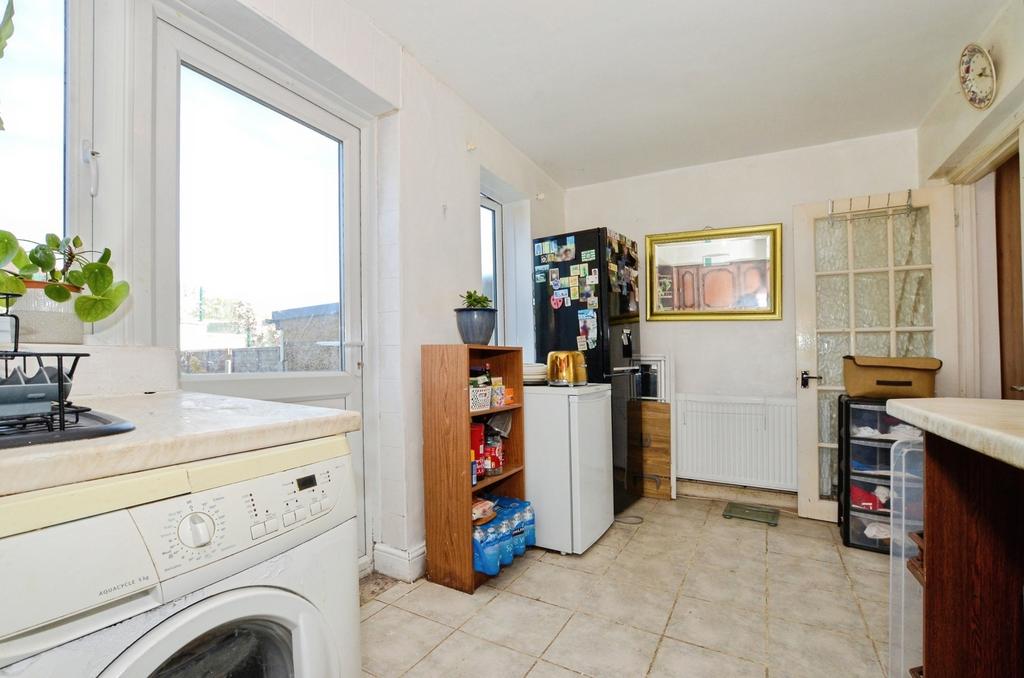 Utility room, utility