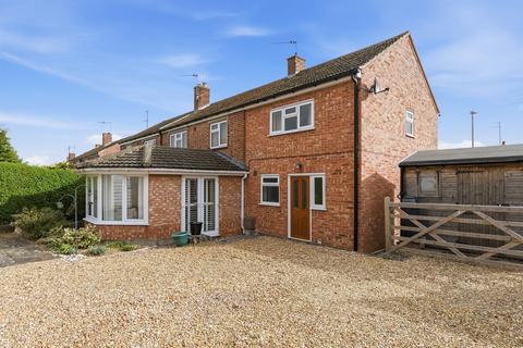 4 bedroom end of terrace house for sale, Glen Crescent, Stamford