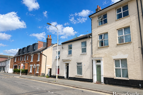 1 bed property for rent in Military Road, CO1