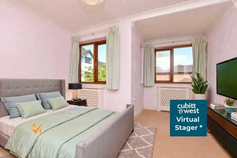 2 bedroom flat for sale, Avenue Court, Tadworth KT20