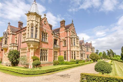 4 bedroom duplex for sale, Wyfold Court, Kingwood, Henley-on-Thames, Oxfordshire, RG9