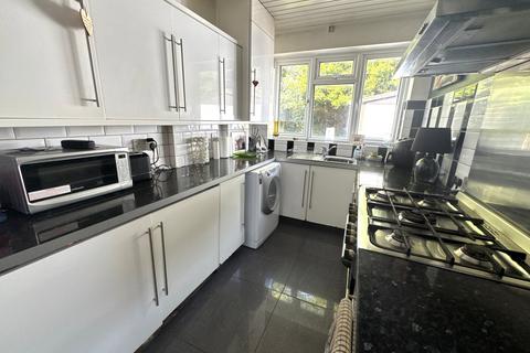 3 bedroom semi-detached house for sale, Gainsborough Drive, Cheadle