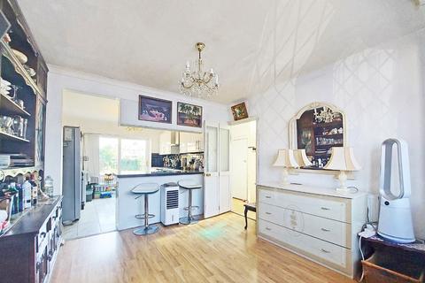4 bedroom semi-detached house for sale, Harrow, Middlesex HA1