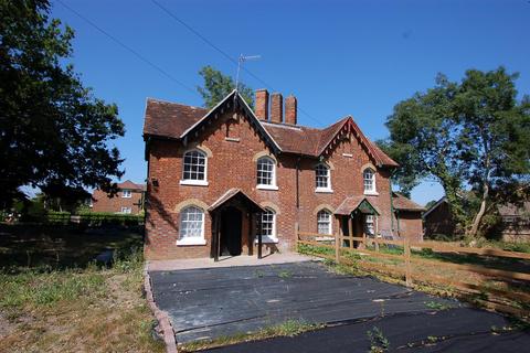 2 bedroom semi-detached house for sale, Shipbourne Road, Tonbridge