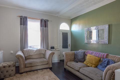 2 bedroom terraced house for sale, Daisy Bank, Manchester M40