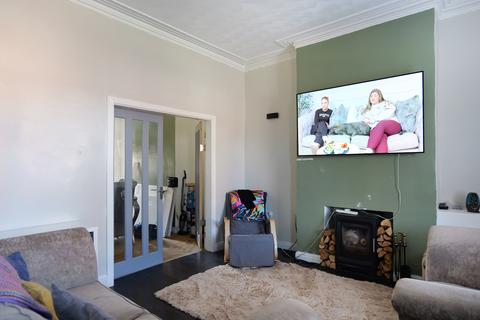 2 bedroom terraced house for sale, Daisy Bank, Manchester M40