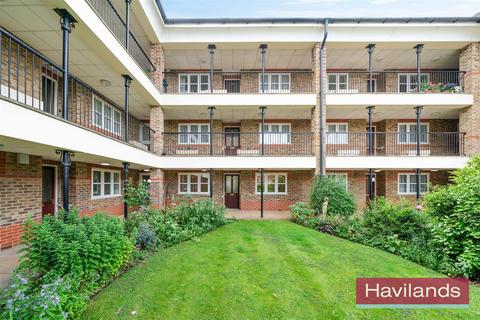 undefined, Newsholme Drive, London