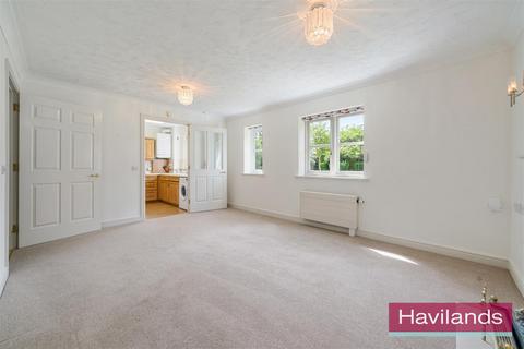 undefined, Newsholme Drive, London