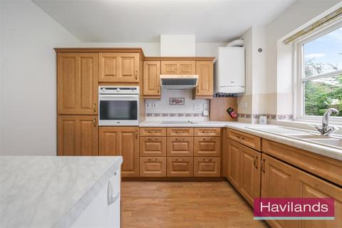 undefined, Newsholme Drive, London