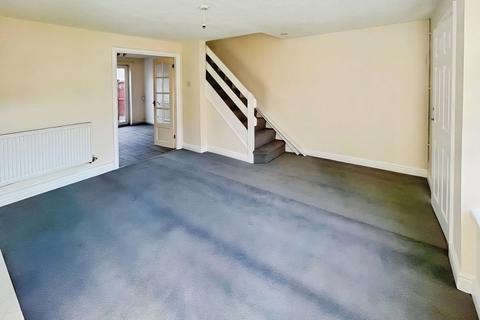 3 bedroom terraced house to rent, Campbell Close, Rugeley WS15