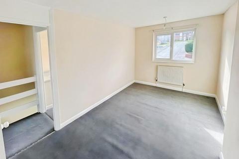 3 bedroom terraced house to rent, Campbell Close, Rugeley WS15