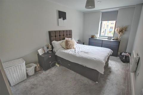 2 bedroom flat to rent, Pope Street, Birmingham B1