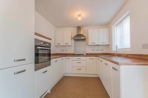 4 bed detached house for rent in Dempsey Close, West Yorkshire WF2