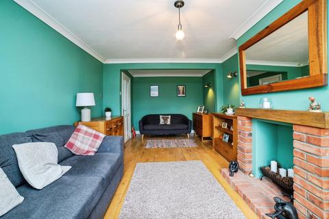 3 bedroom semi-detached house for sale, Raylawn Street, Nottinghamshire, NG18