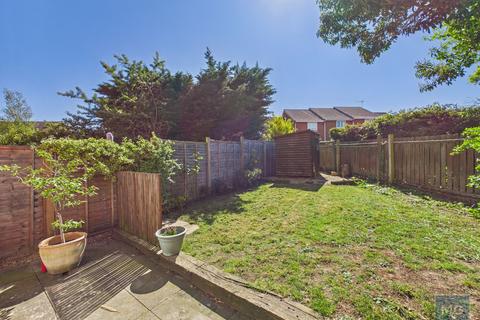 2 bedroom terraced house for sale, Emsworth Close, Bury St. Edmunds IP32