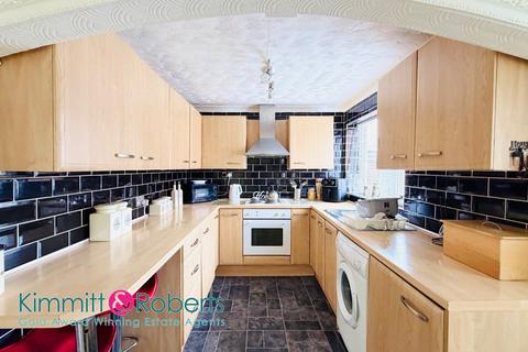 3 bedroom end of terrace house for sale, Harrogate Terrace, Murton, Seaham, Durham, SR7 9PQ