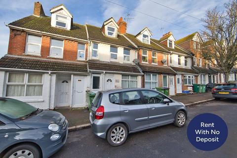 2 bed flat/apartment for rent in Marshall Street, Folkestone, Kent, CT19