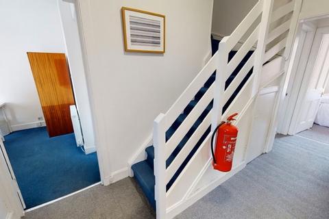 5 bedroom apartment to rent, Upper Grove Place, Edinburgh, EH3
