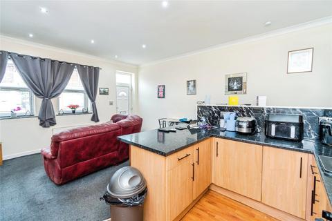 4 bedroom flat for sale, Park Road, Freemantle, Southampton, Hampshire, SO15
