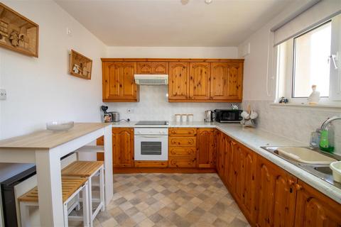 2 bedroom flat for sale, Chay Blyth Place, Hawick