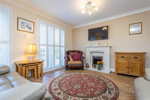 3 bedroom terraced house for sale, Whitehall Court, Radcliffe-On-Trent, Nottingham