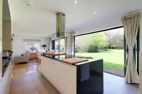 2 bedroom detached house for sale, Benenden Road, Biddenden, Ashford, Kent TN27