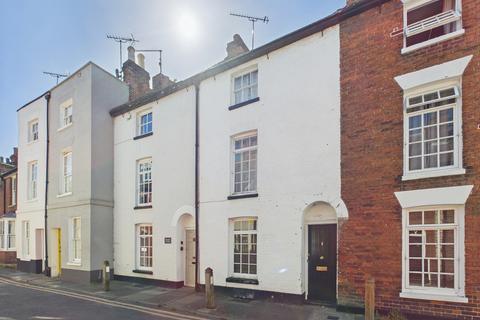3 bed terraced house for rent in Canterbury, CT1