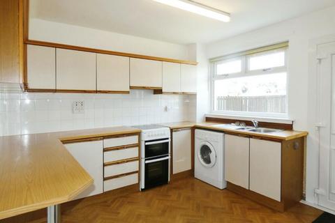 3 bedroom end of terrace house to rent, Harley Place, Saltcoats KA21
