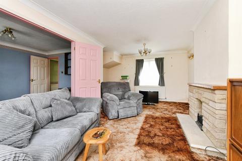 4 bedroom detached house for sale, Hopkins Mead, Chelmer Village, Chelmsford