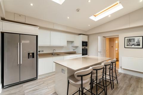 2 bedroom mews for sale, Rutland Mews, St John's Wood, London, NW8
