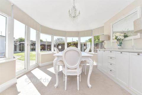 4 bedroom detached house for sale, Bartlett Drive, Whitstable, Kent