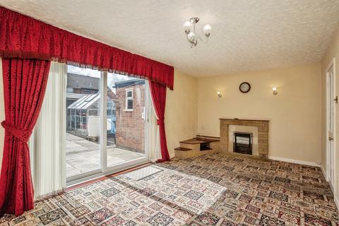 3 bedroom end of terrace house for sale, Wren Close, Melton Mowbray