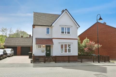 3 bedroom detached house for sale, Savernake Way, Eastleigh, SO50