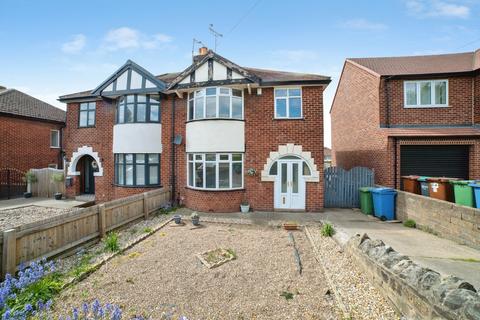 3 bedroom semi-detached house for sale, Leeming Lane North, Mansfield Woodhouse, Mansfield, Nottinghamshire, NG19