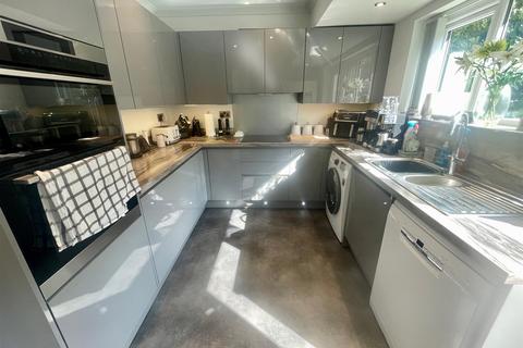 3 bedroom detached bungalow for sale, Minffordd Estate, Benllech, Tyn-Y-Gongl