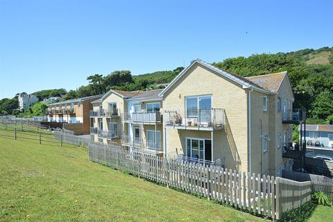 2 bedroom flat for sale, SHORT WALK TO SEAFRONT * BONCHURCH