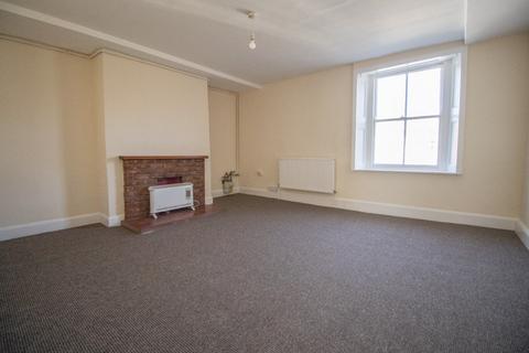 Studio to rent, River Lane, Gaywood