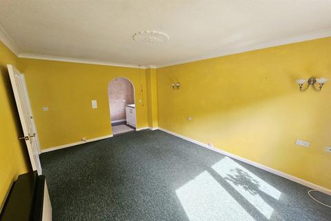 1 bedroom retirement property to rent, Broadstone