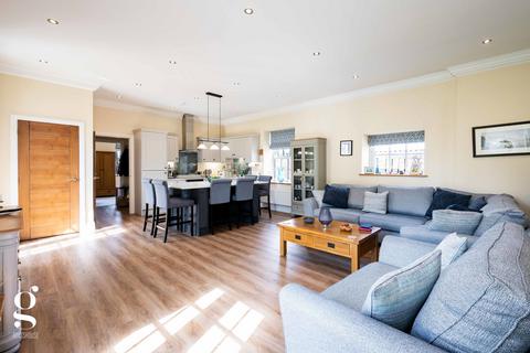 2 bedroom apartment for sale, Holme Lacy, Hereford