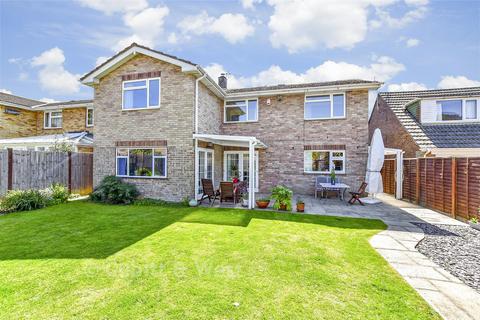 5 bedroom detached house for sale, Langbrook Close, Havant PO9