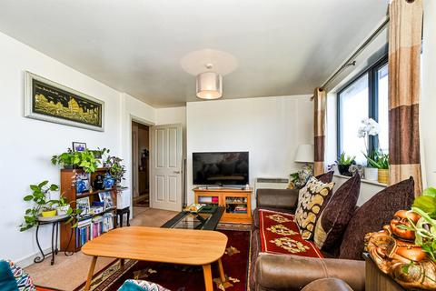 2 bedroom apartment for sale, Fire Fly Avenue, Swindon