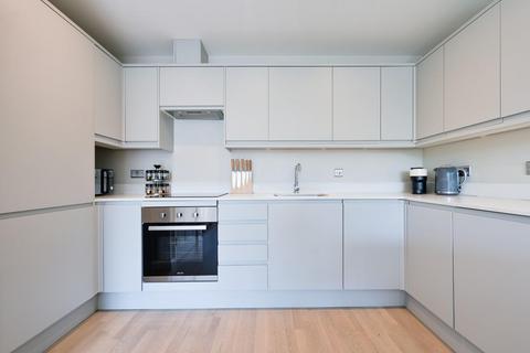 2 bedroom flat for sale, Miles Road Epsom