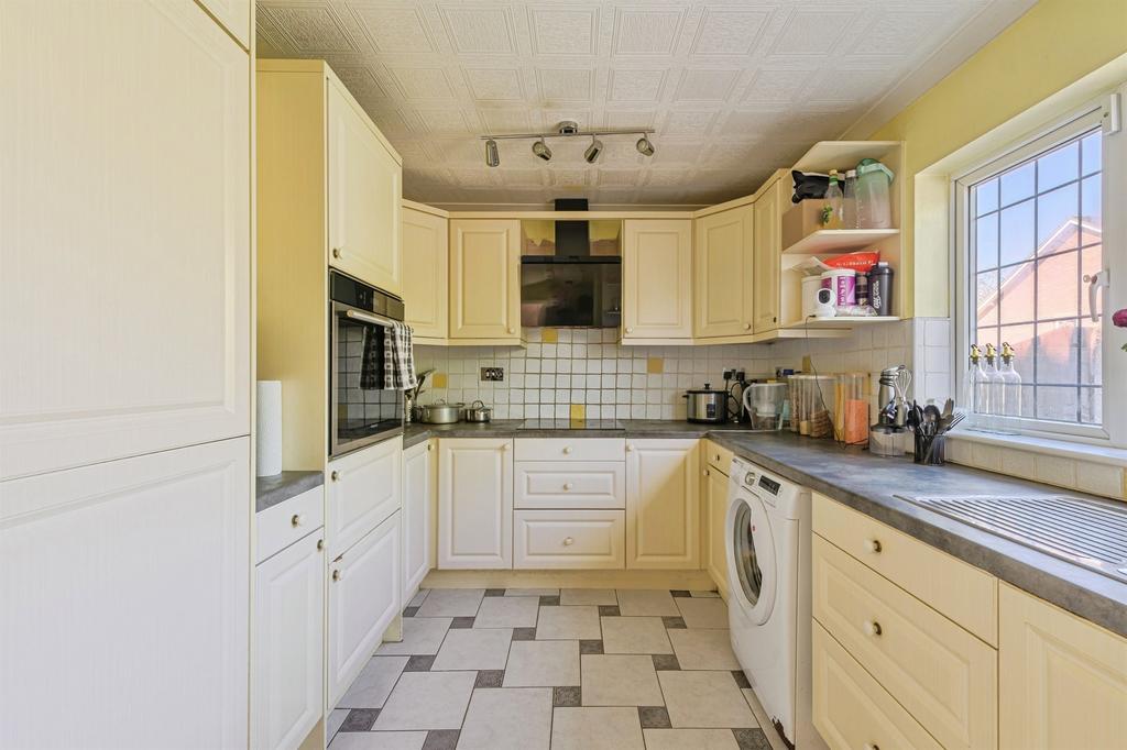 House in Sutton Coldfield, Maney - View 5