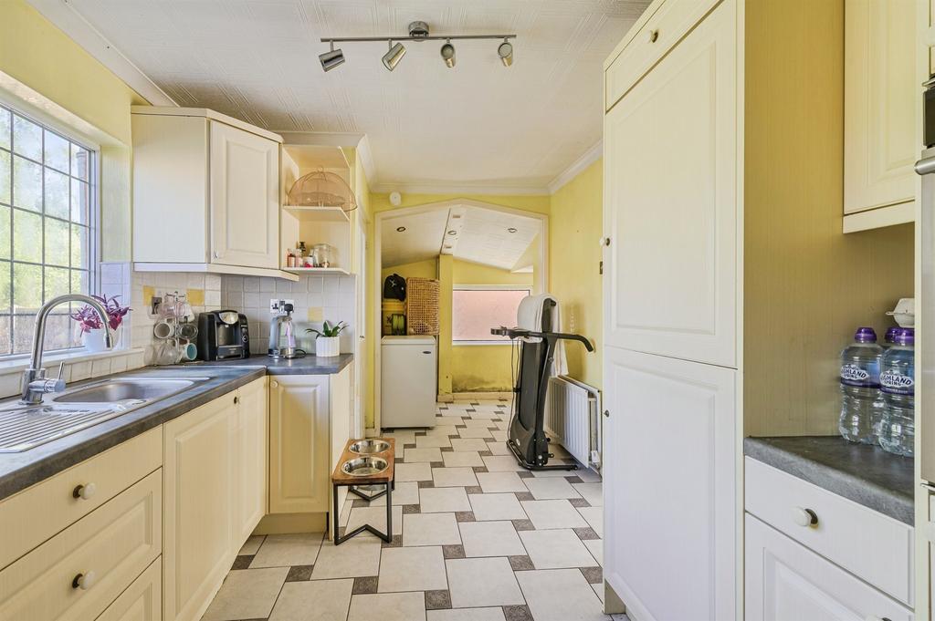 House in Sutton Coldfield, Maney - More