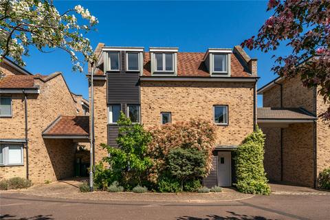 5 bedroom detached house for sale, Alice Bell Close, Cambridge, Cambridgeshire